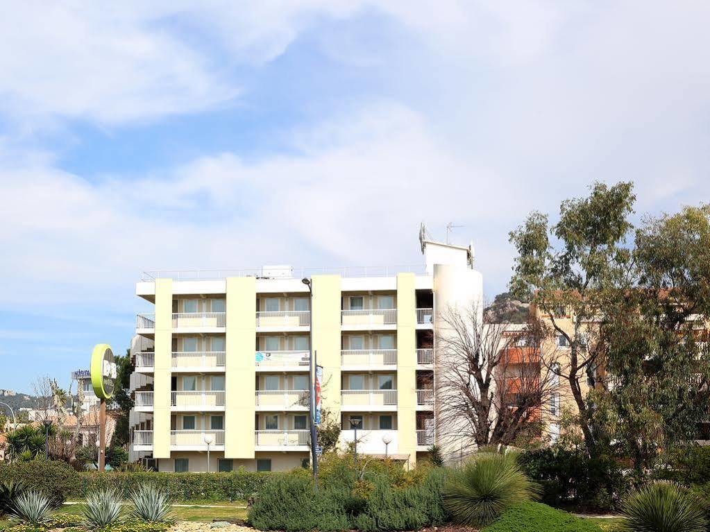 B&B Hotel Hyeres Exterior photo