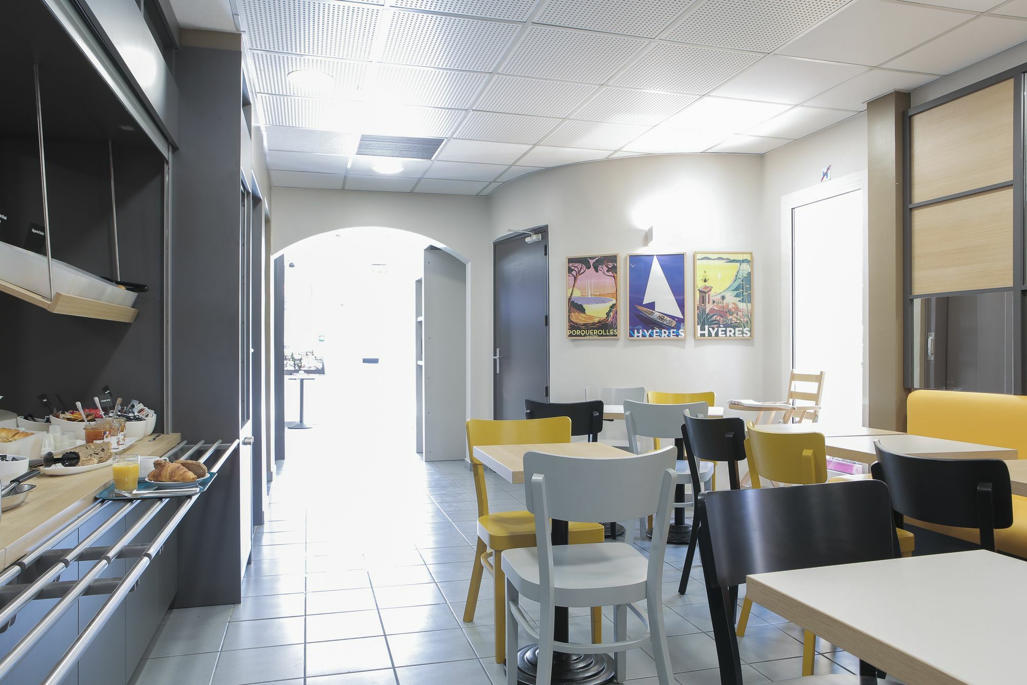 B&B Hotel Hyeres Exterior photo